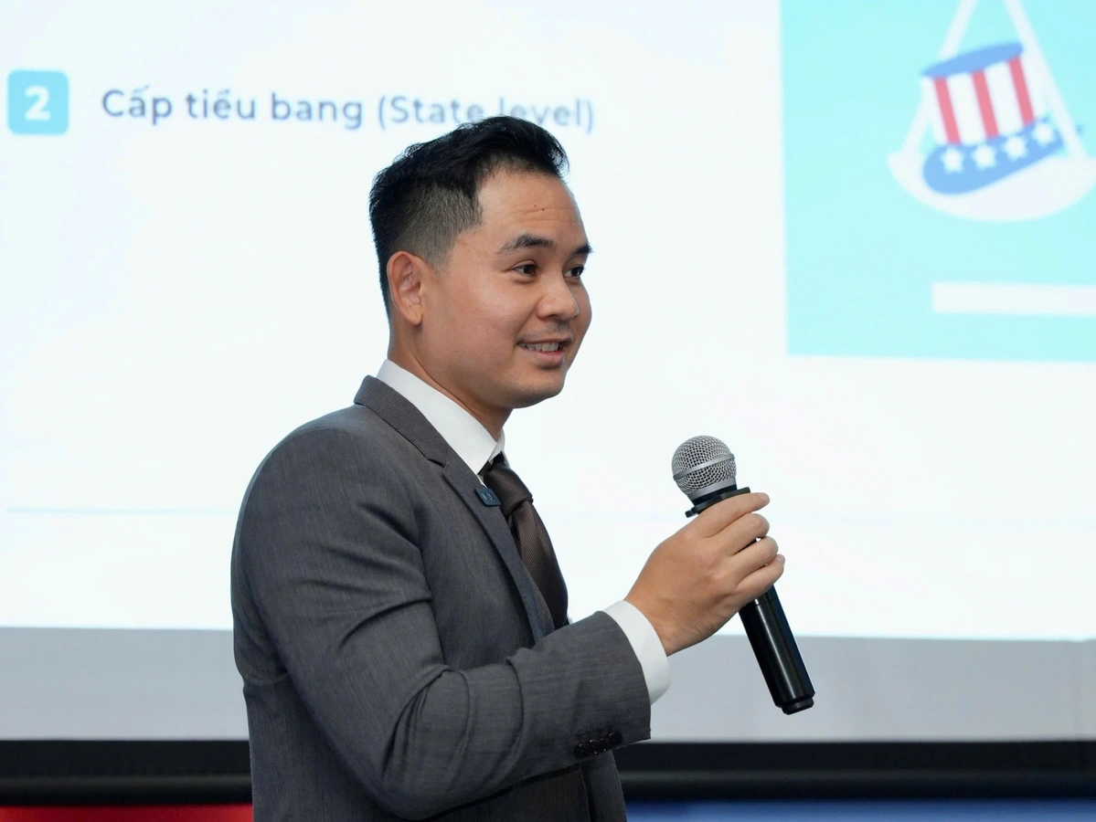 ong-nguyen-tran-minh-quan-giam-doc-phap-che-hiep-hoi-blockchain-va-tai-san-so-viet-nam-17581019782351388145350-1758105895643-17581058958101596123226.jpg